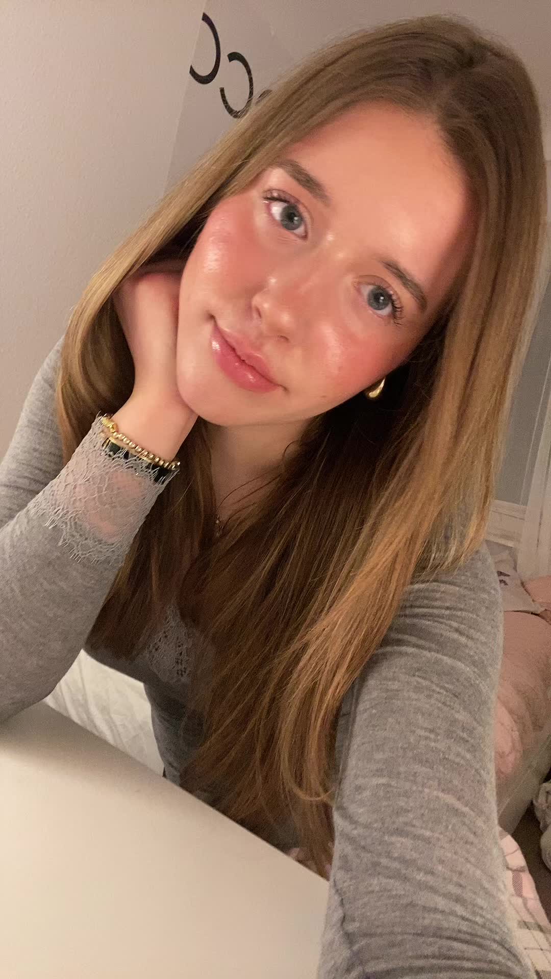 @Elena 🥂🪽