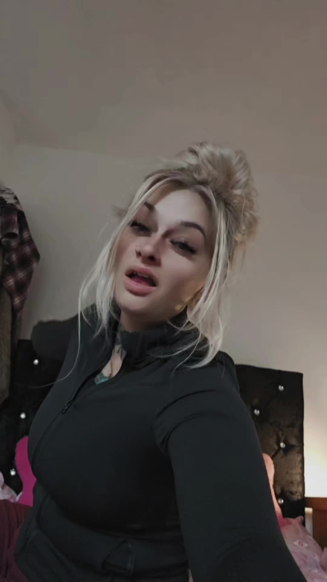 @Lucy ๐ค