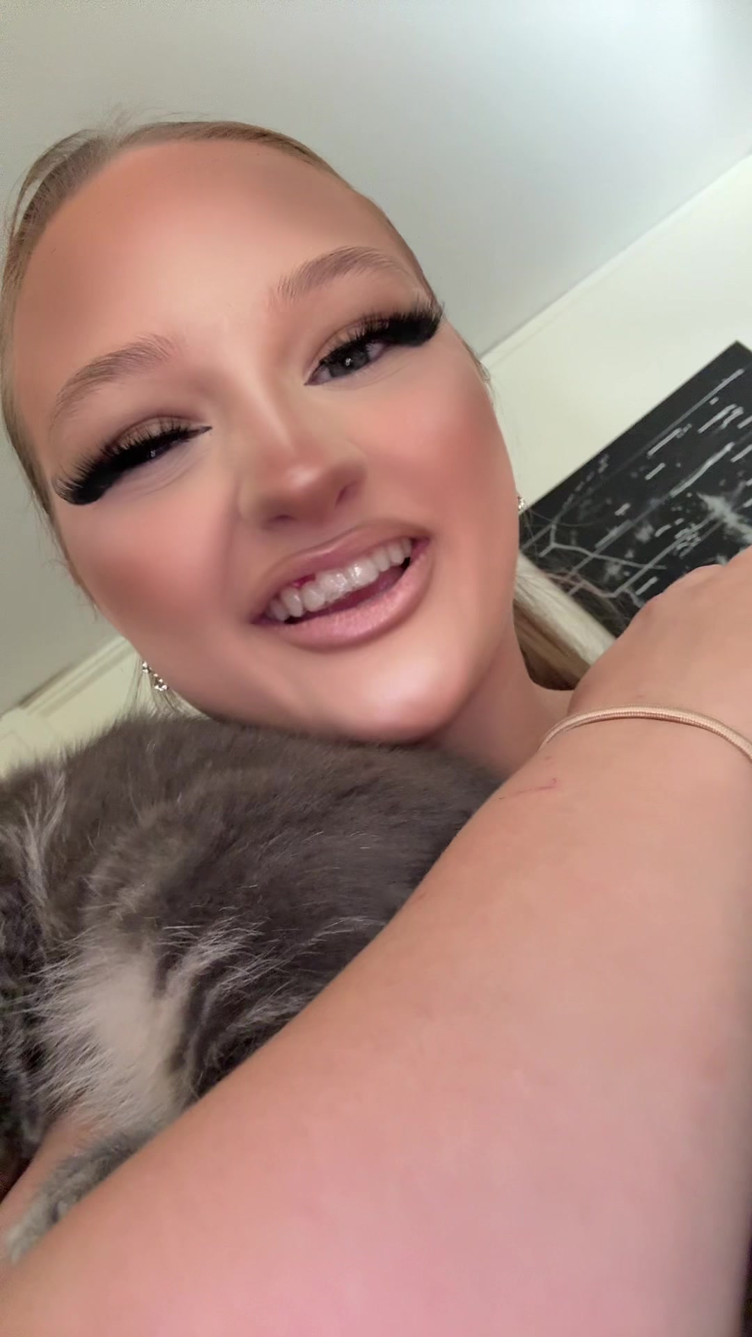 @eliciahj