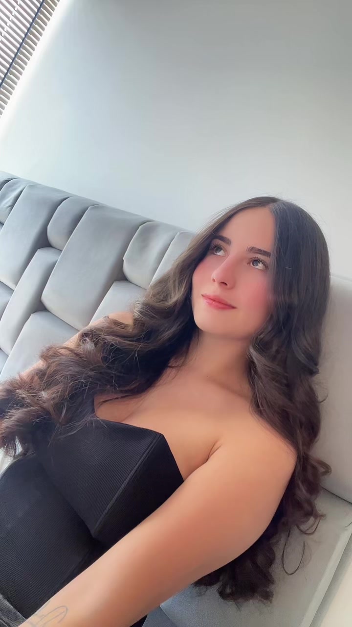 @LauraBelloficial