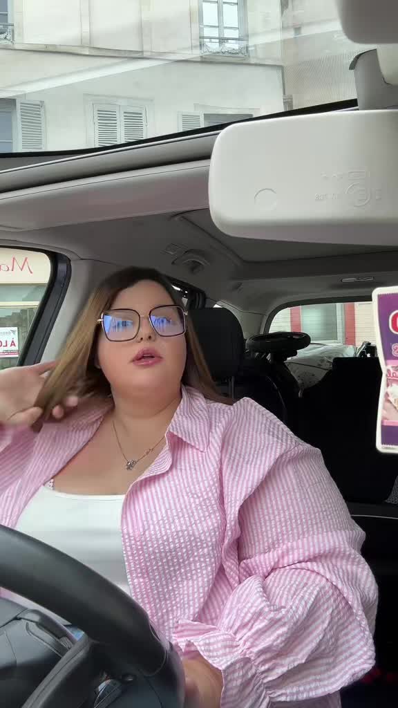 @curvyyitsme