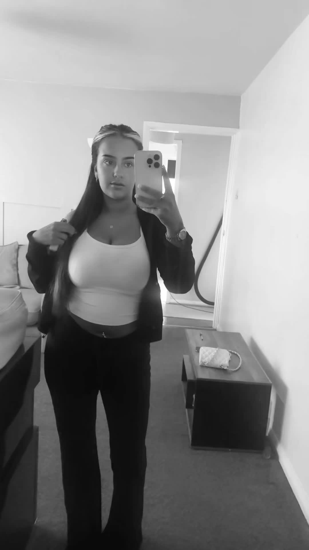 @daniellekelly