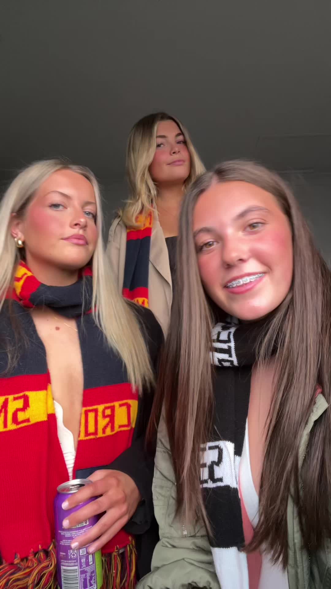 @ella.caust