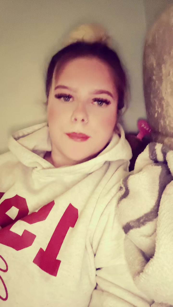 @Amielouise18