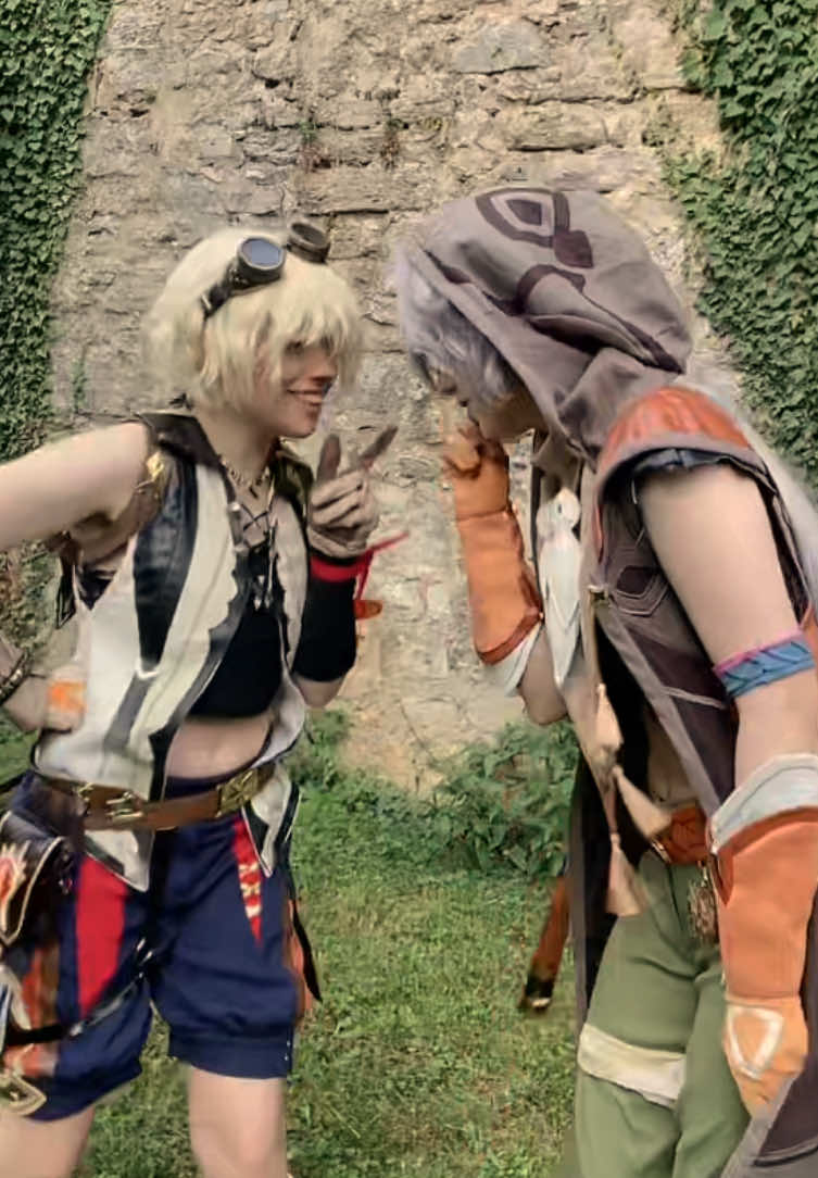 @arlo!! ⋆｡𖦹&deg;⭒˚⋆ @dokomi
