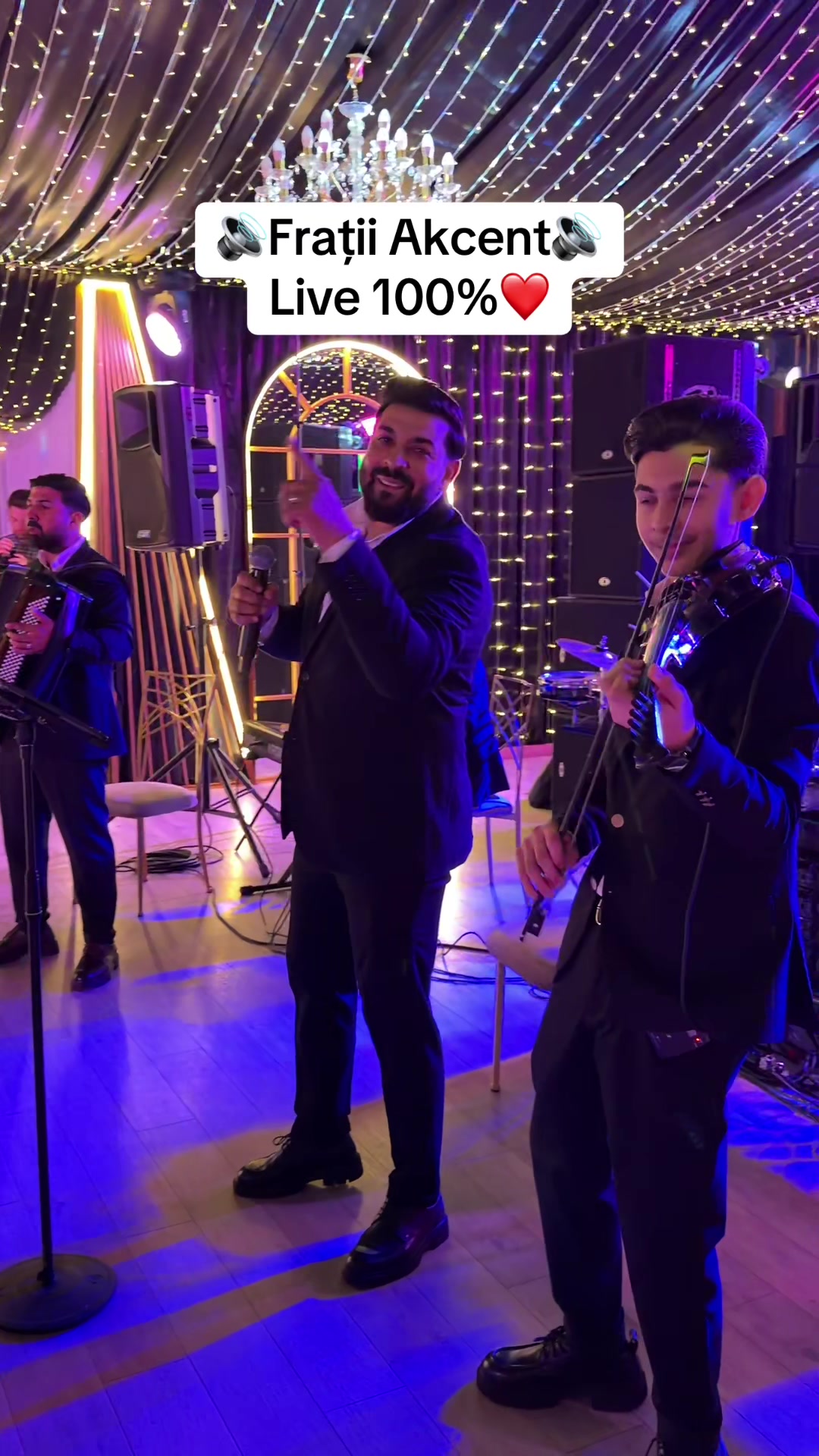 @Frații Akcent 🎤🎶