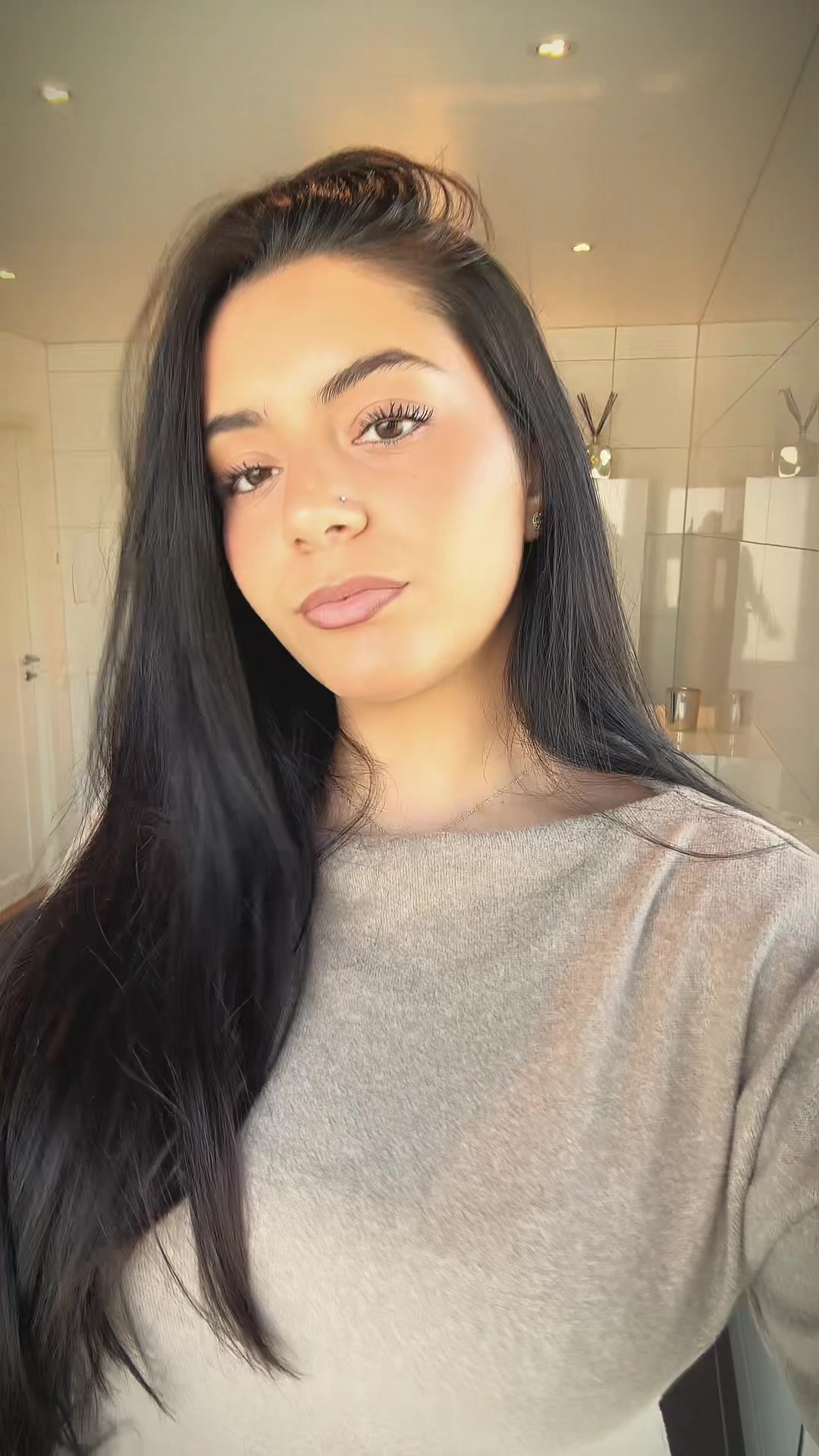 @️
