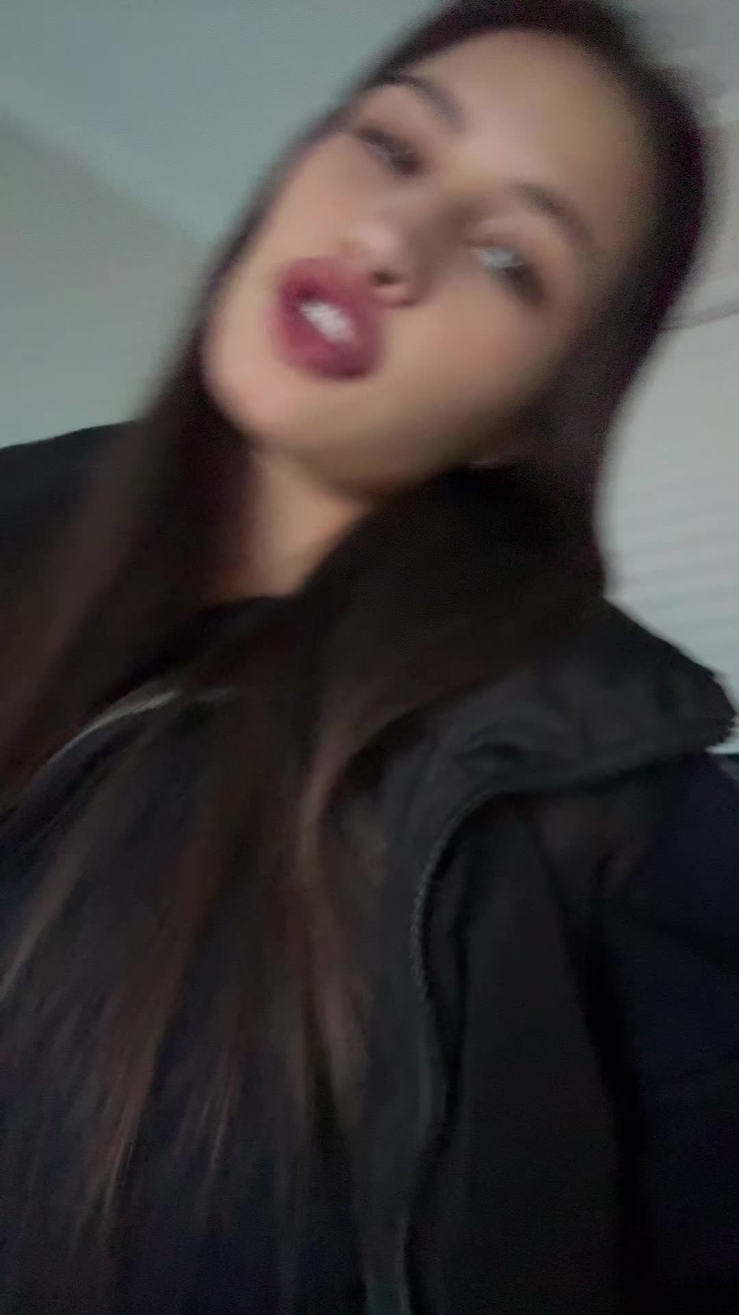 @VI