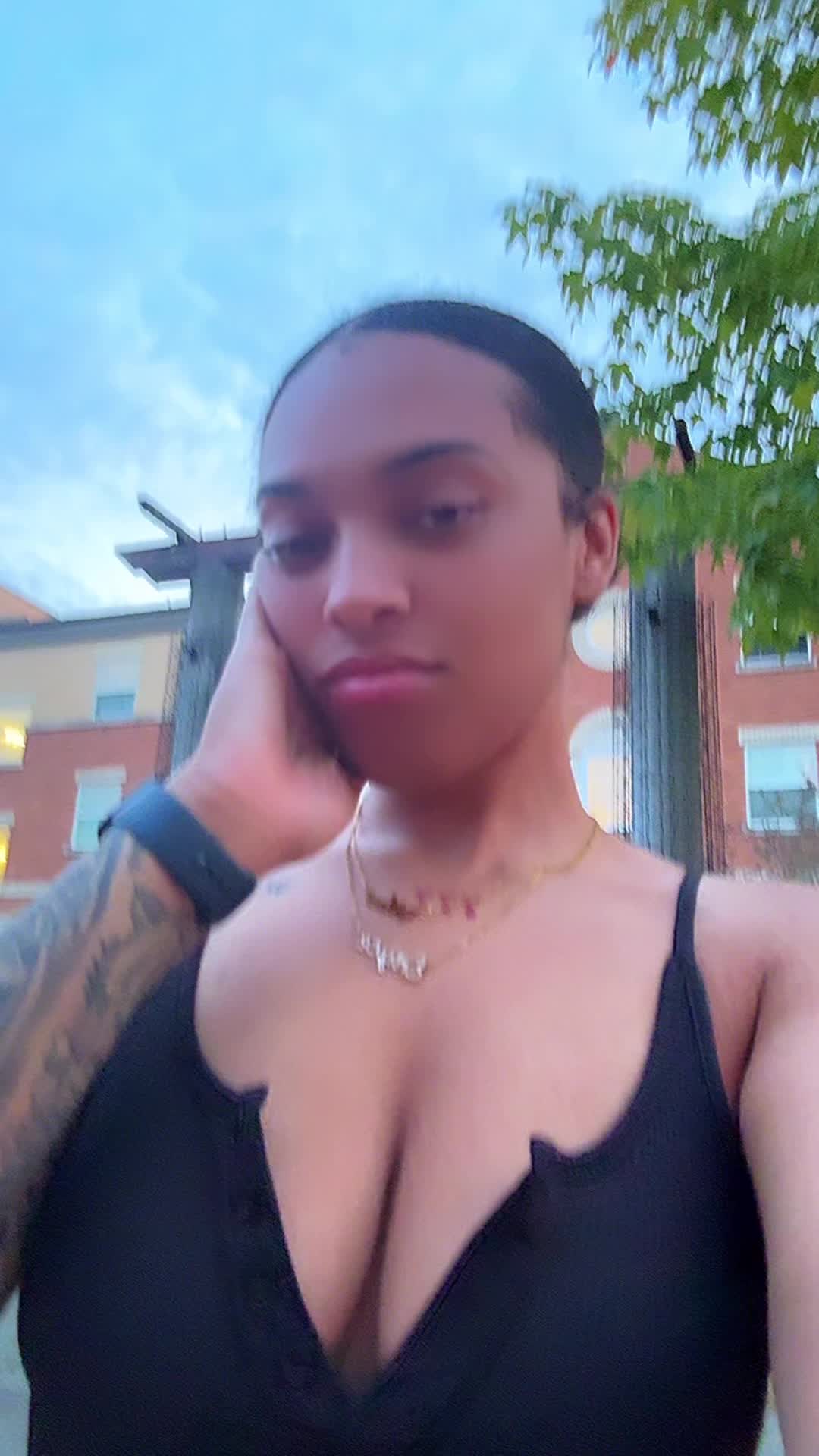 @Anaaa