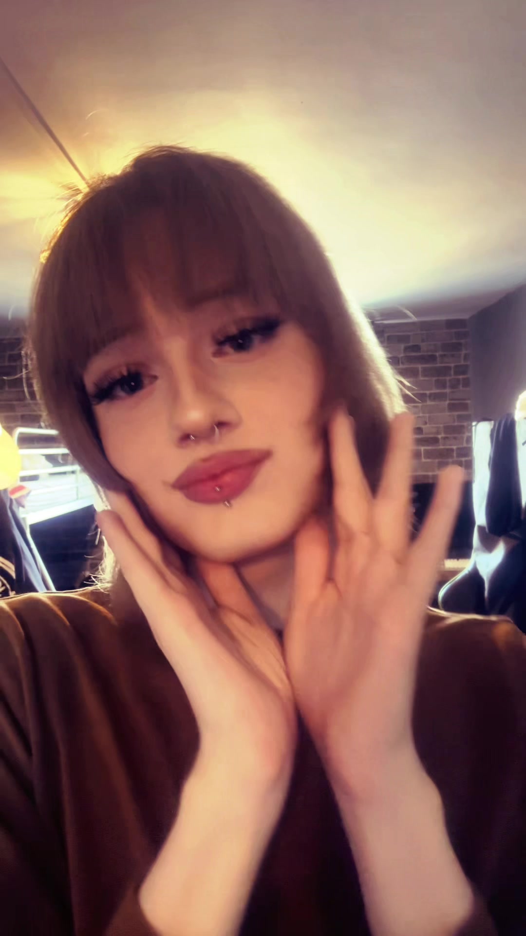 @・𝓒𝓺𝓫𝓮𝓻𝓯𝓪𝓬𝓮・
