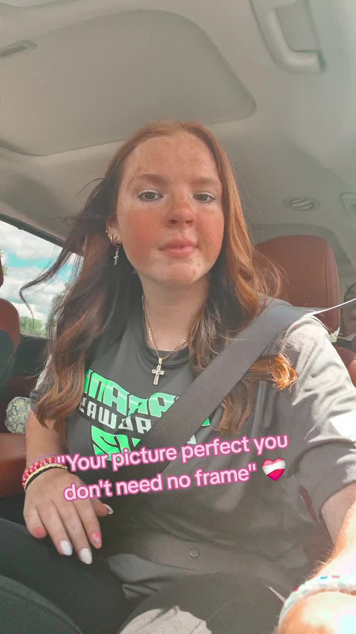 @Carlee