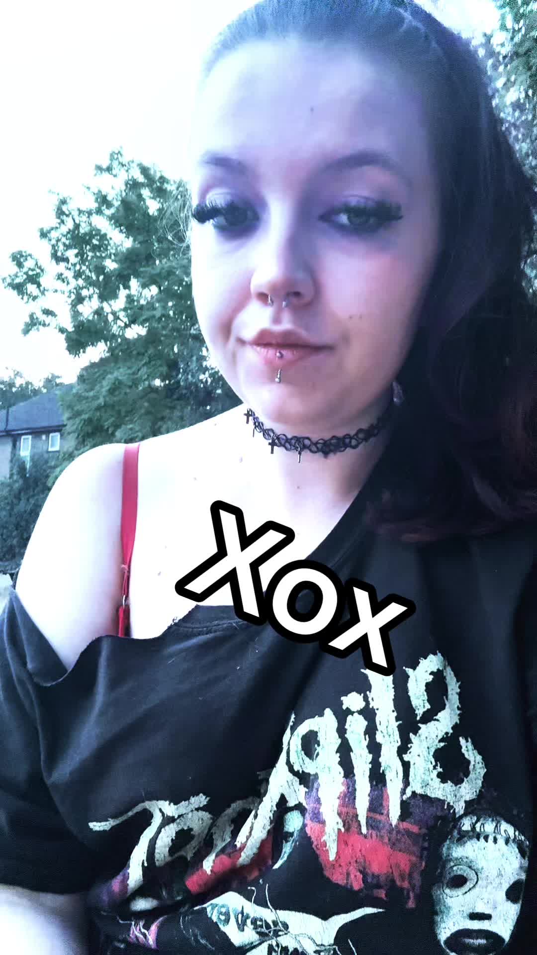 @ravenisagoth_x