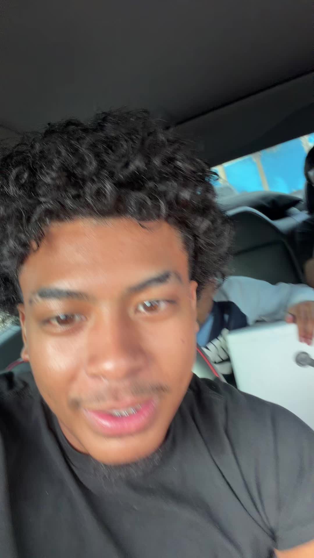 @V2