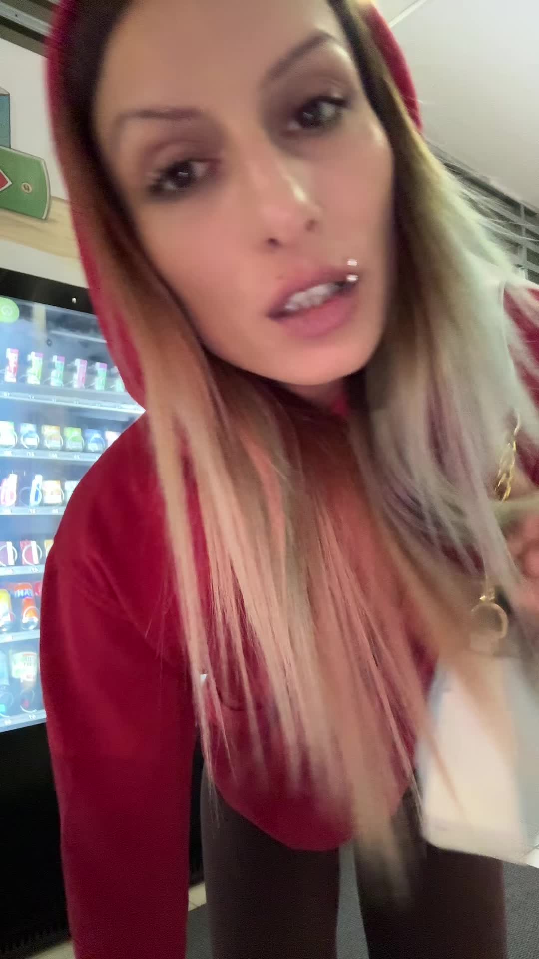 @Nisa✨