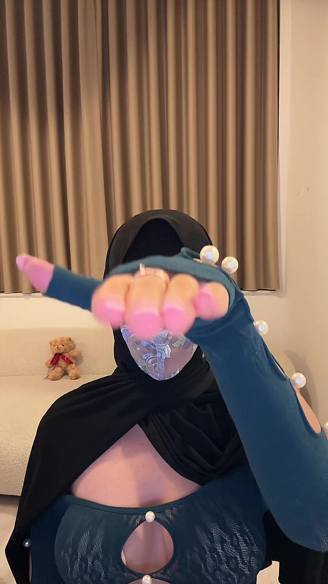 @layali.farahx
