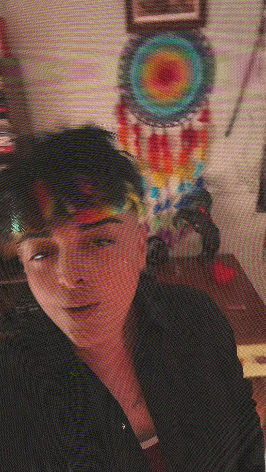 @F.a.v.o.l.a🦄🌈🦄