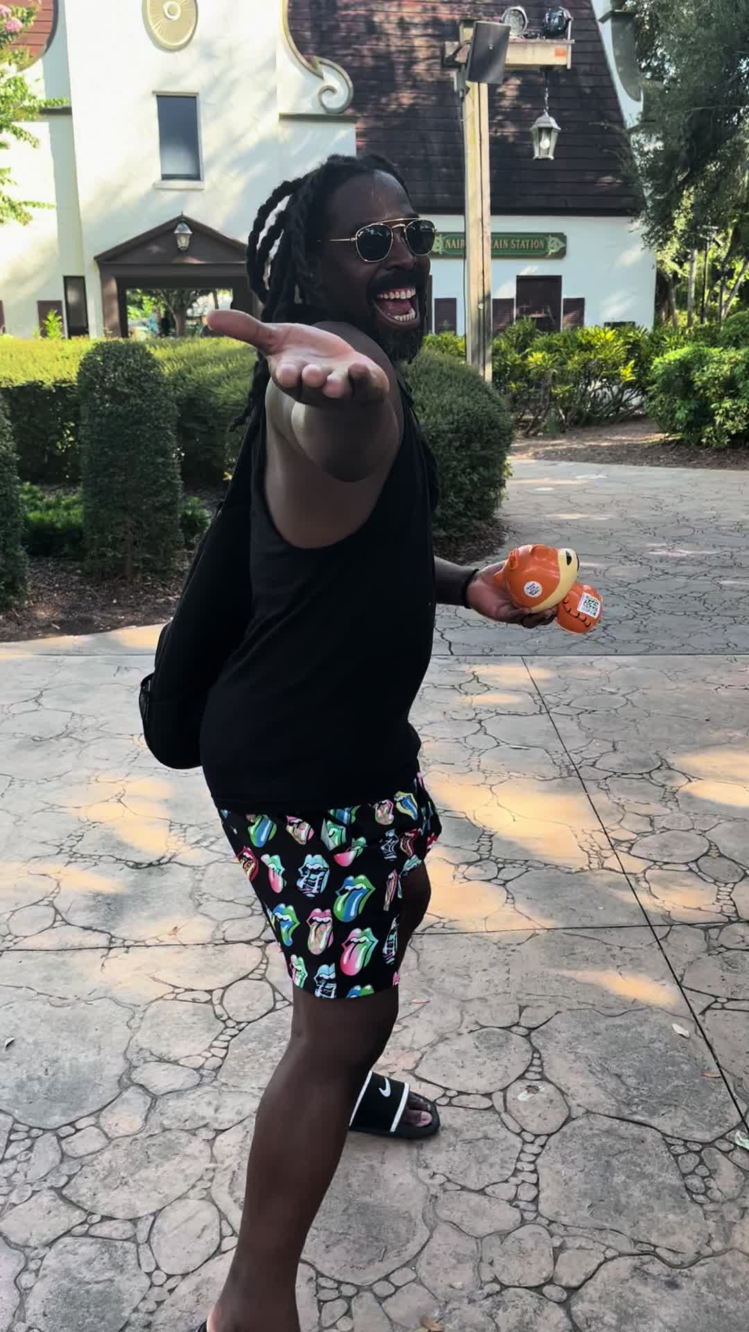 @QueenHunnyDodson