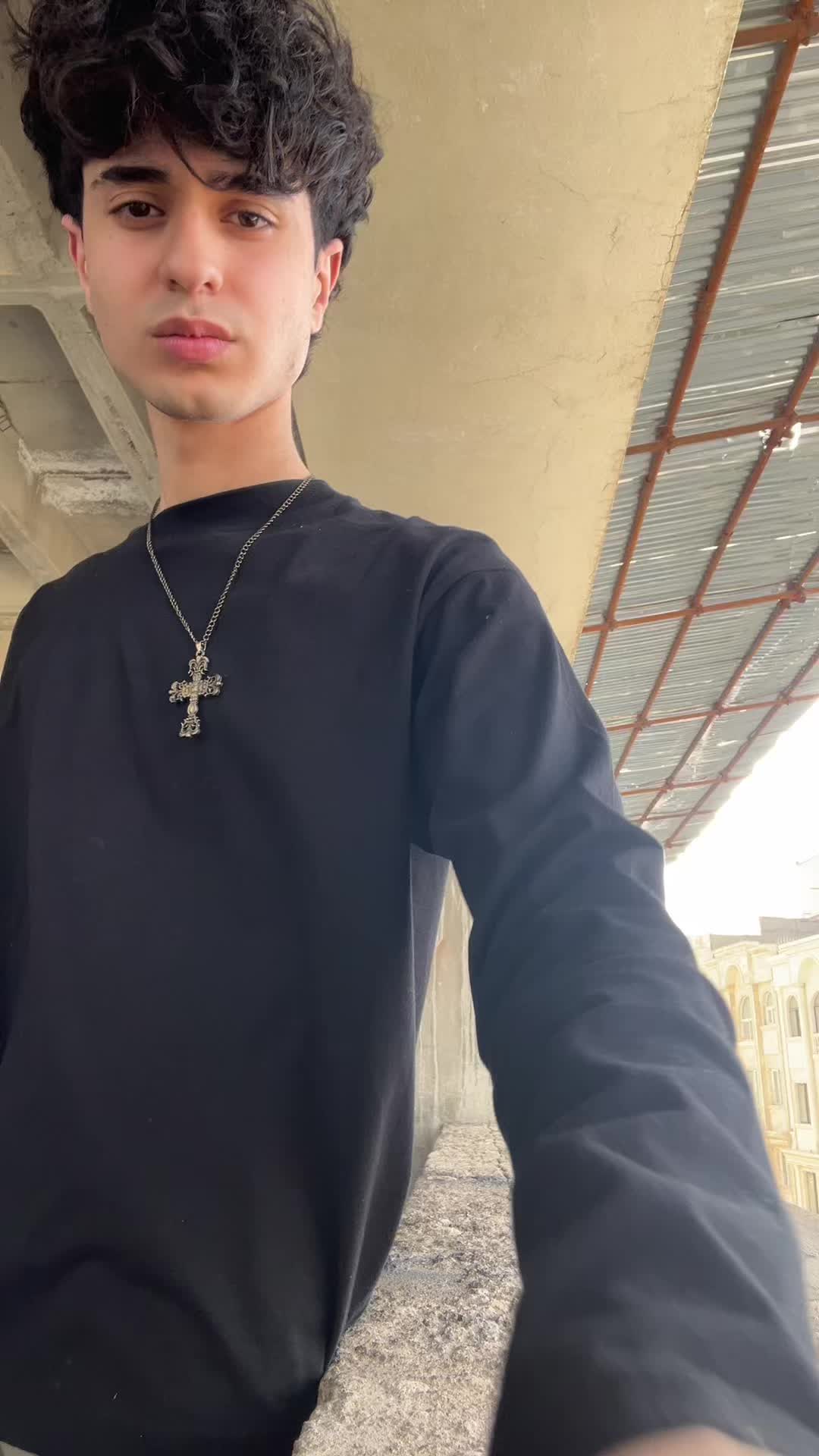 @Ravin | راوین
