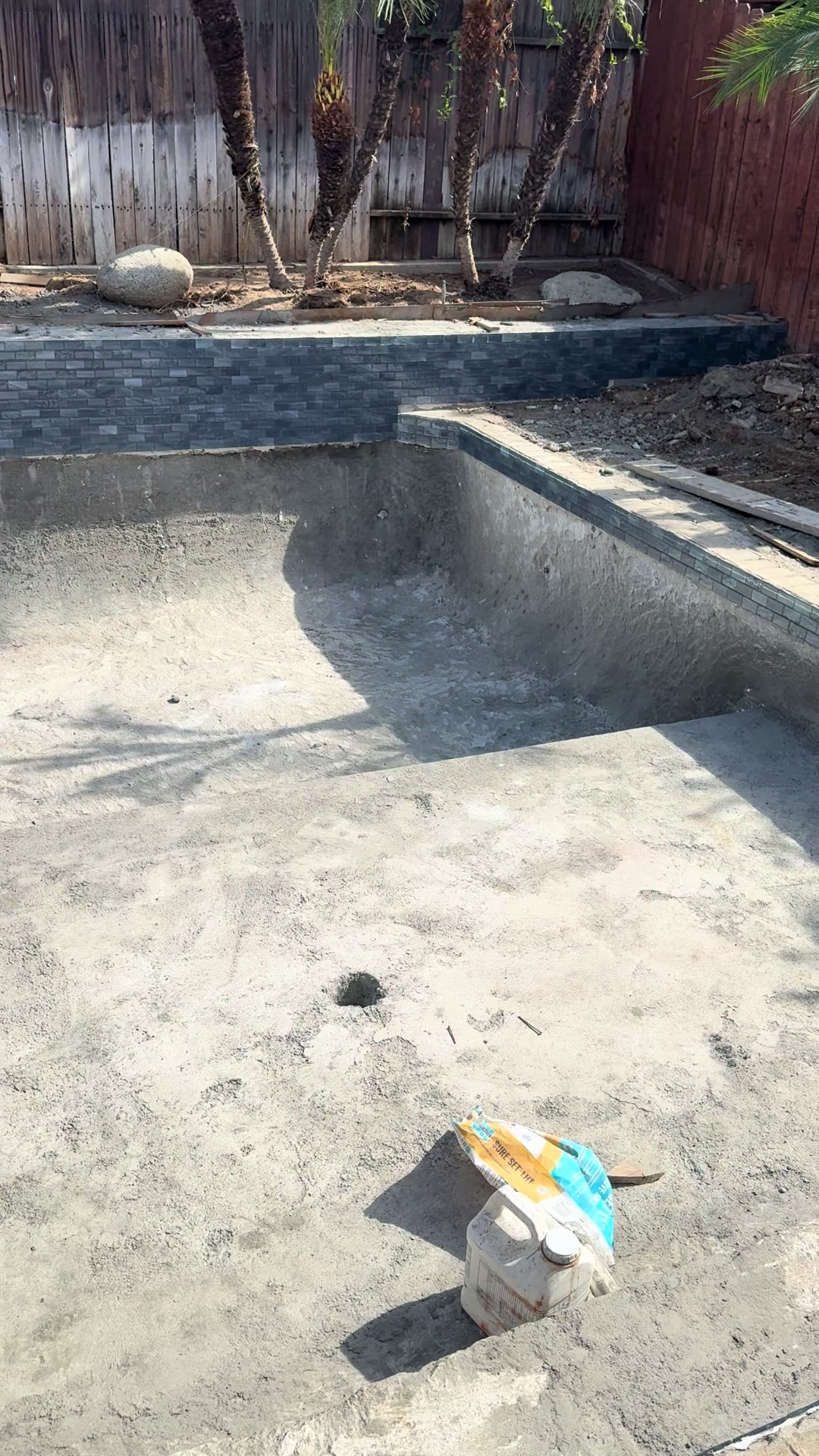 @AmericanPoolandSpa