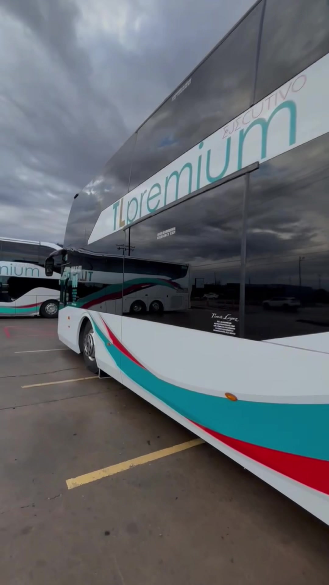 @TLpremium Buses