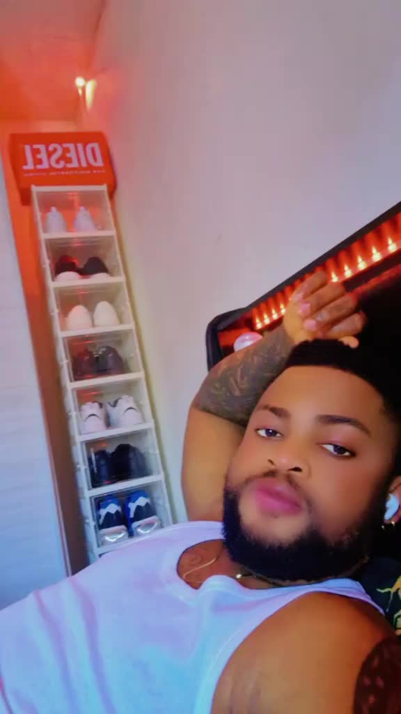 @💵 𝗔𝗨𝗦𝗧𝗜𝗡 𝗪𝗛𝗜𝗧𝗘 💶