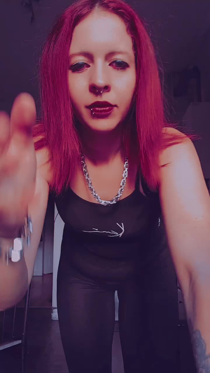 @👑𝖘𝖆𝖗𝖆𝖍👑