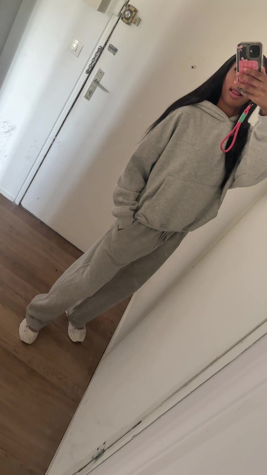 @M A N D Y