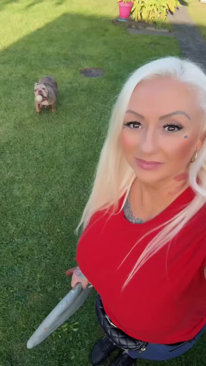 @Melli_777_
