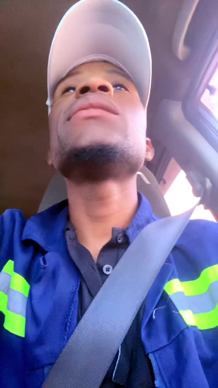 @umadlekhafulamusic