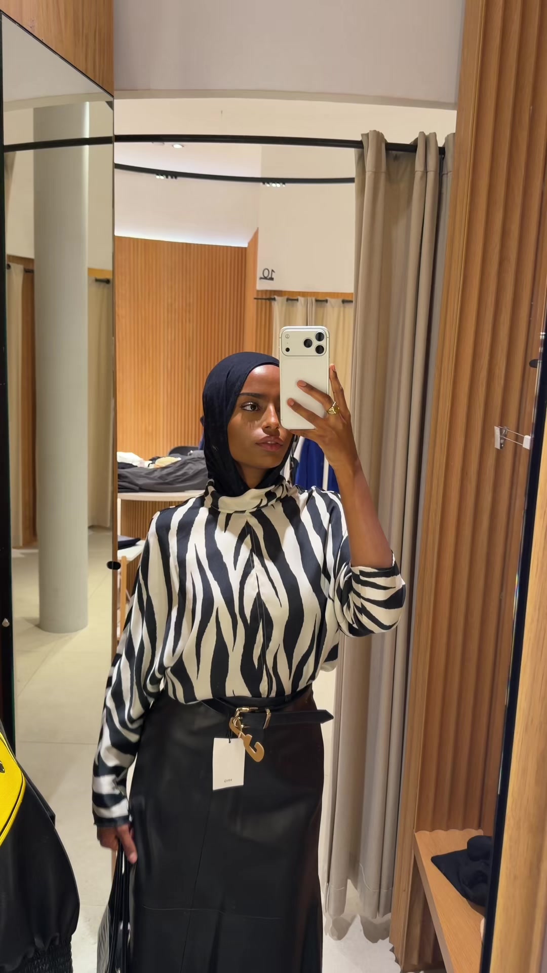 @wolfieaziza