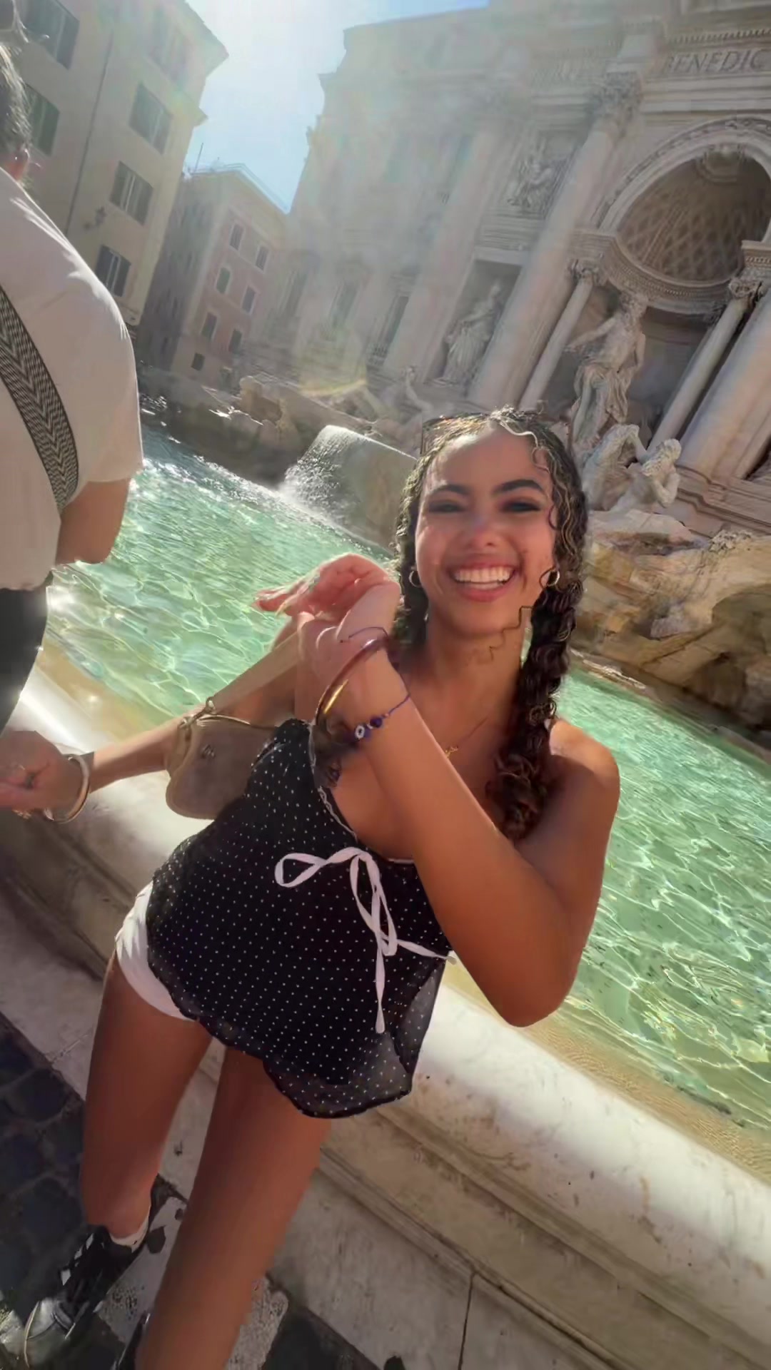 @asheliz