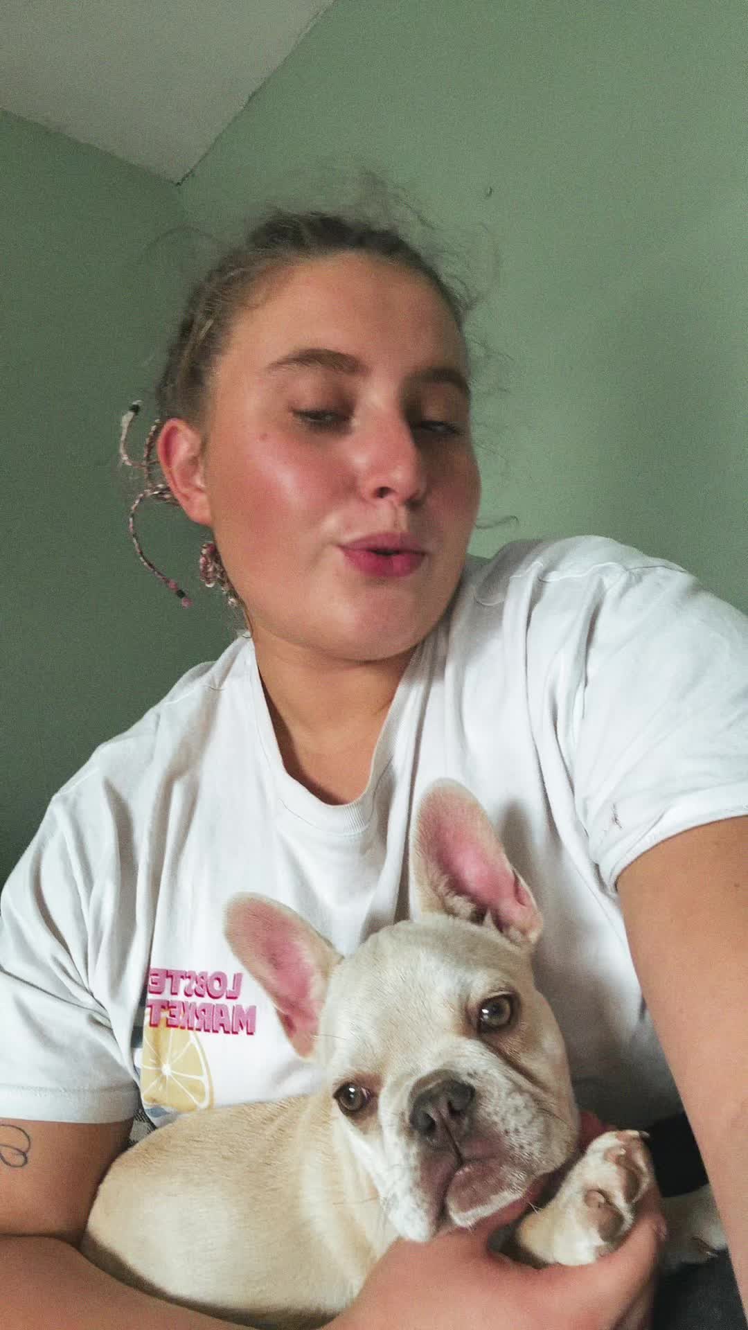 @Očéãnē Bõnvoīsīn