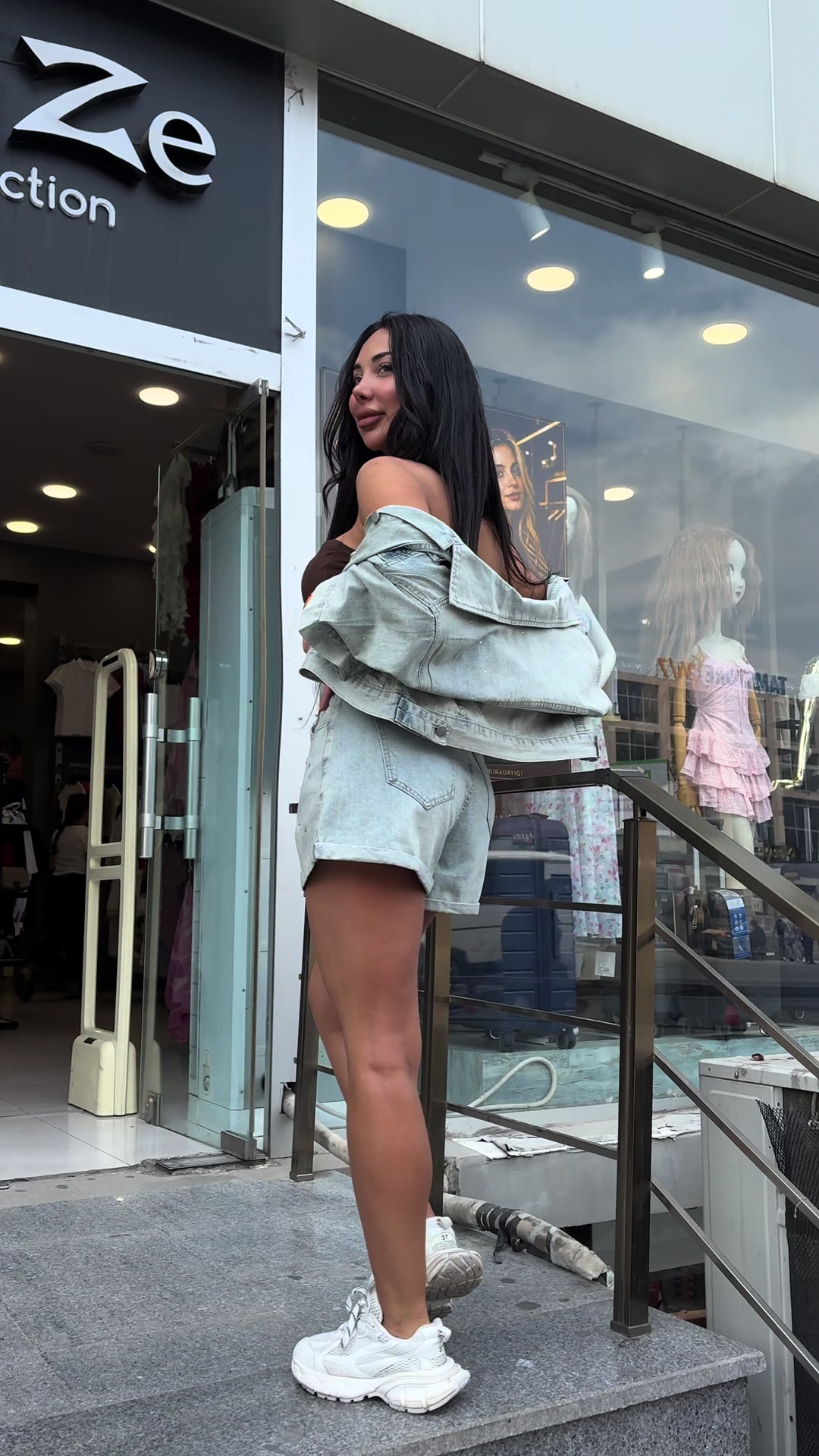 @zz.butik.xirdalan