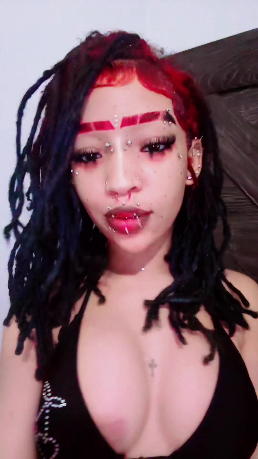 @𝐰𝐢𝐥𝐥𝐨𝐰😛
