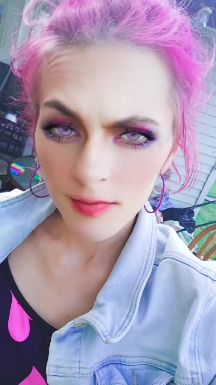 @hisqueen