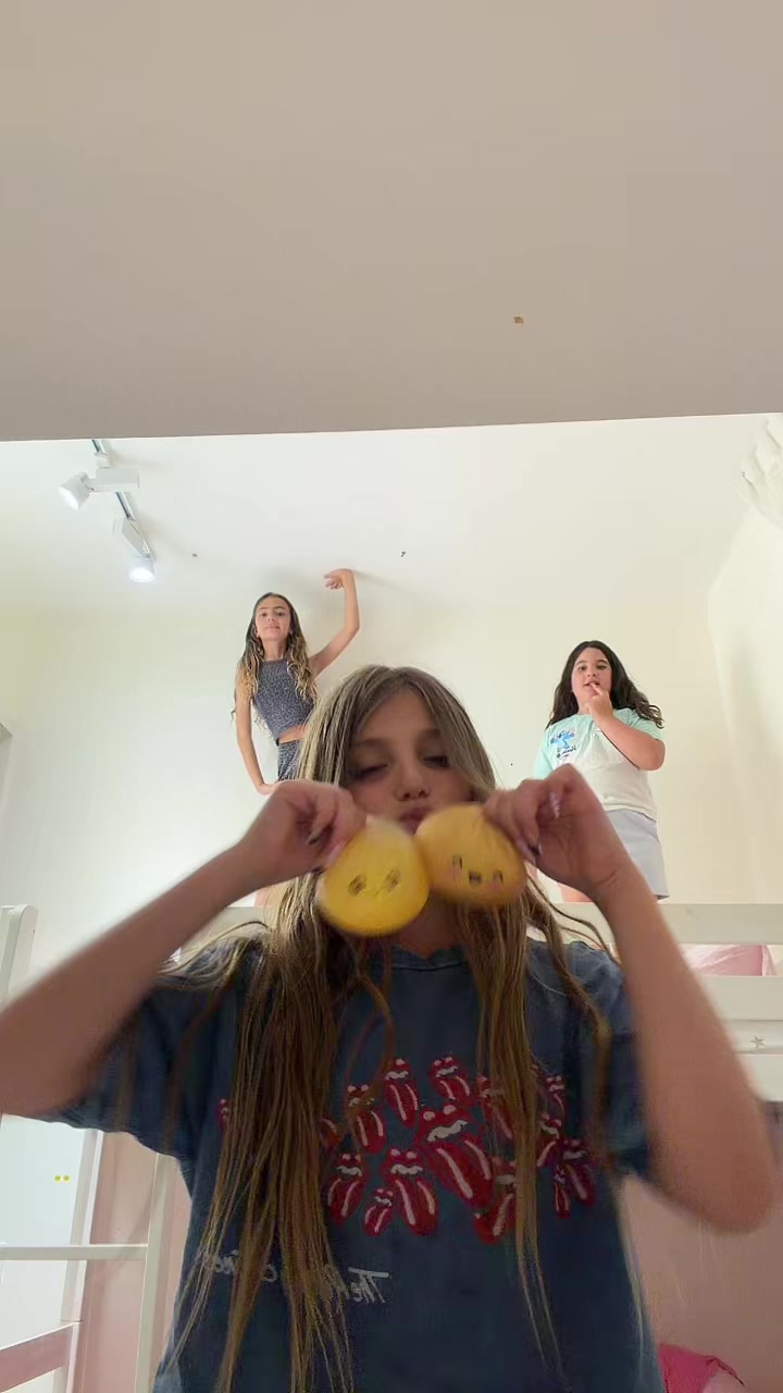 @מנור וטליה