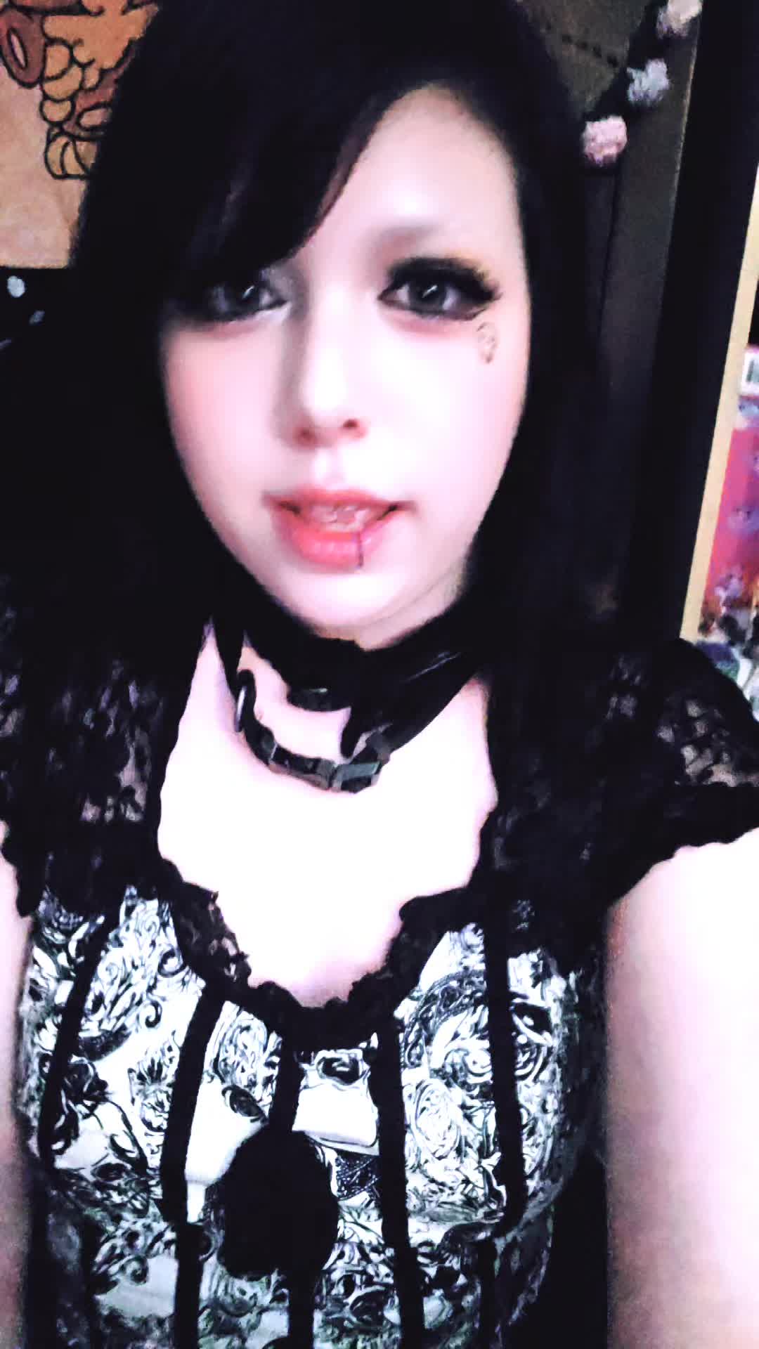 @Avii