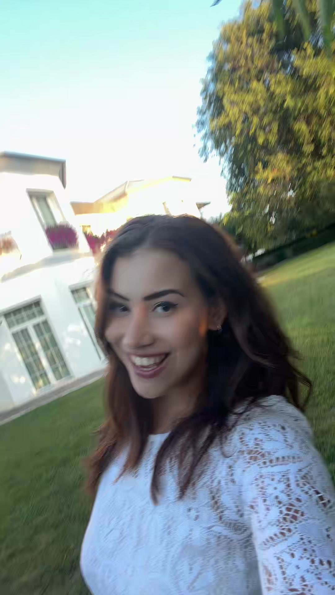 @Lucycoss