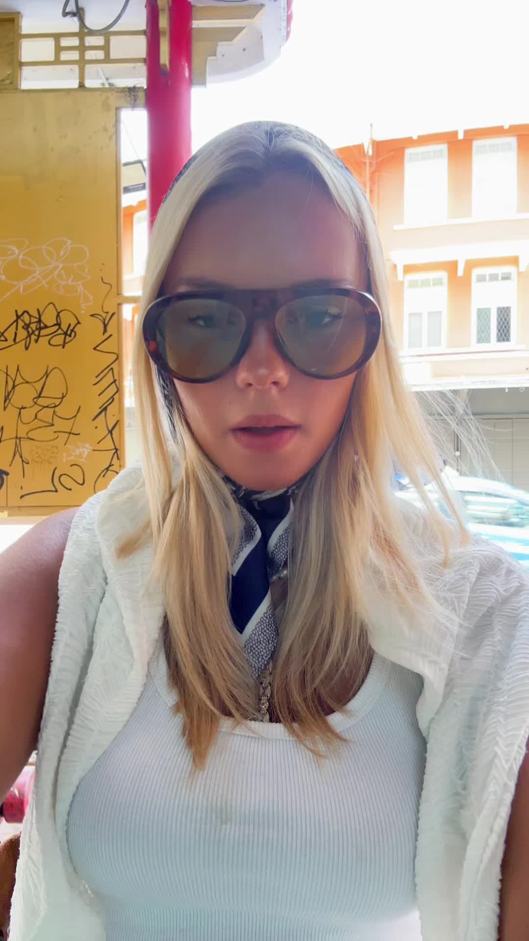 @Elli ⭐️