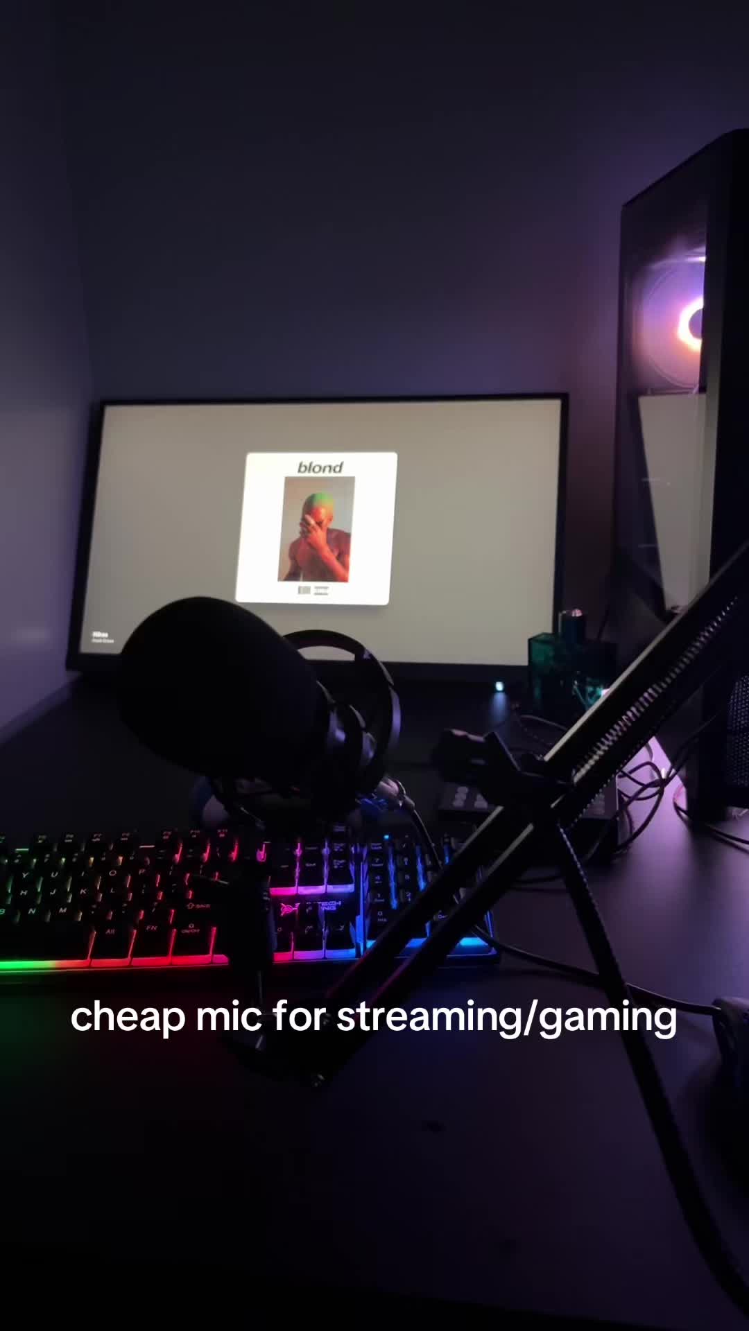 @✠
