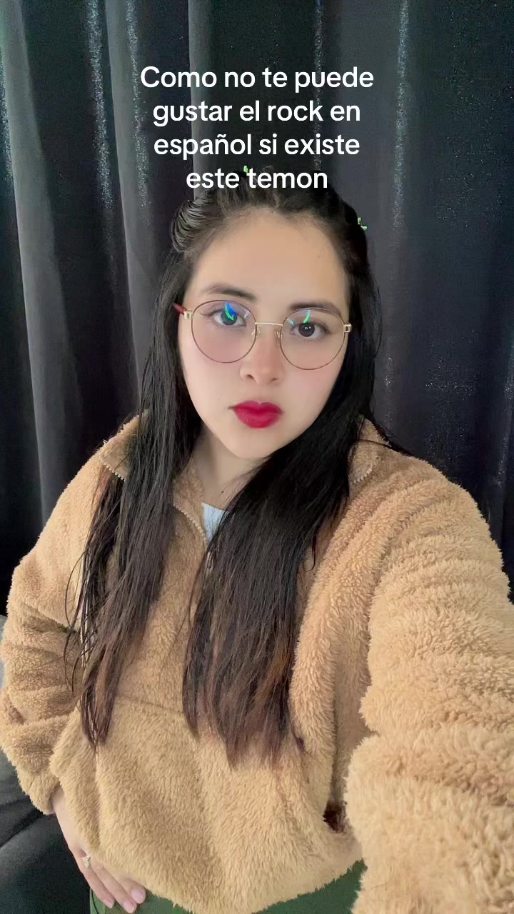 @Daniela✨