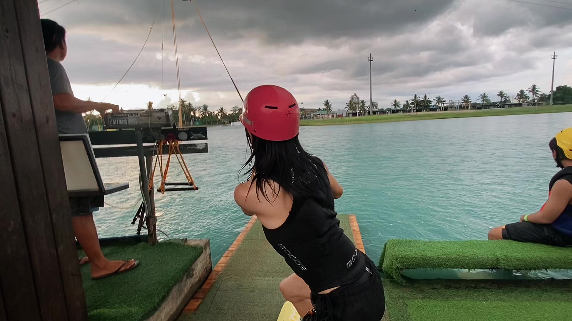 @chrstn.hub