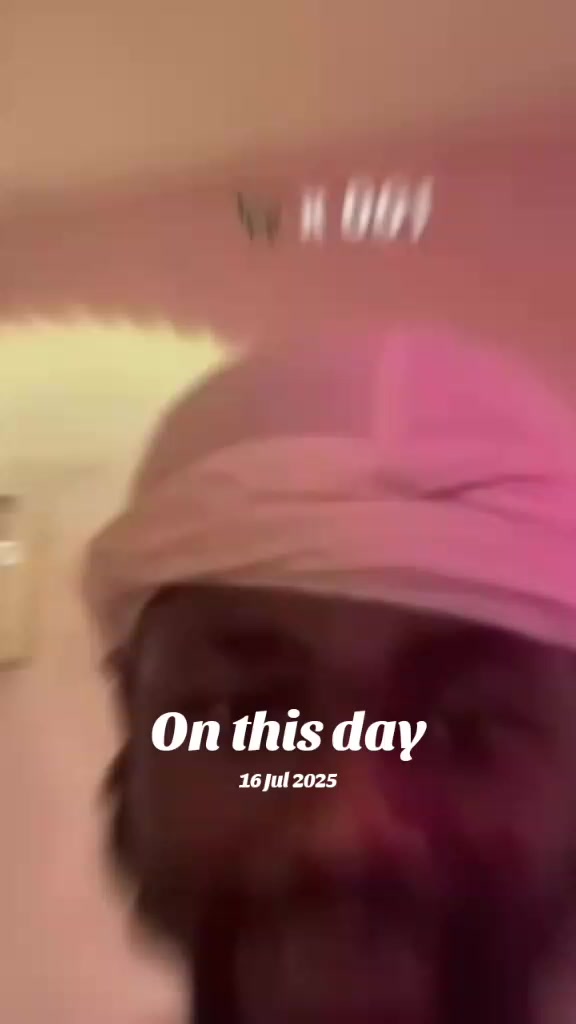 @Boy Alone 💜