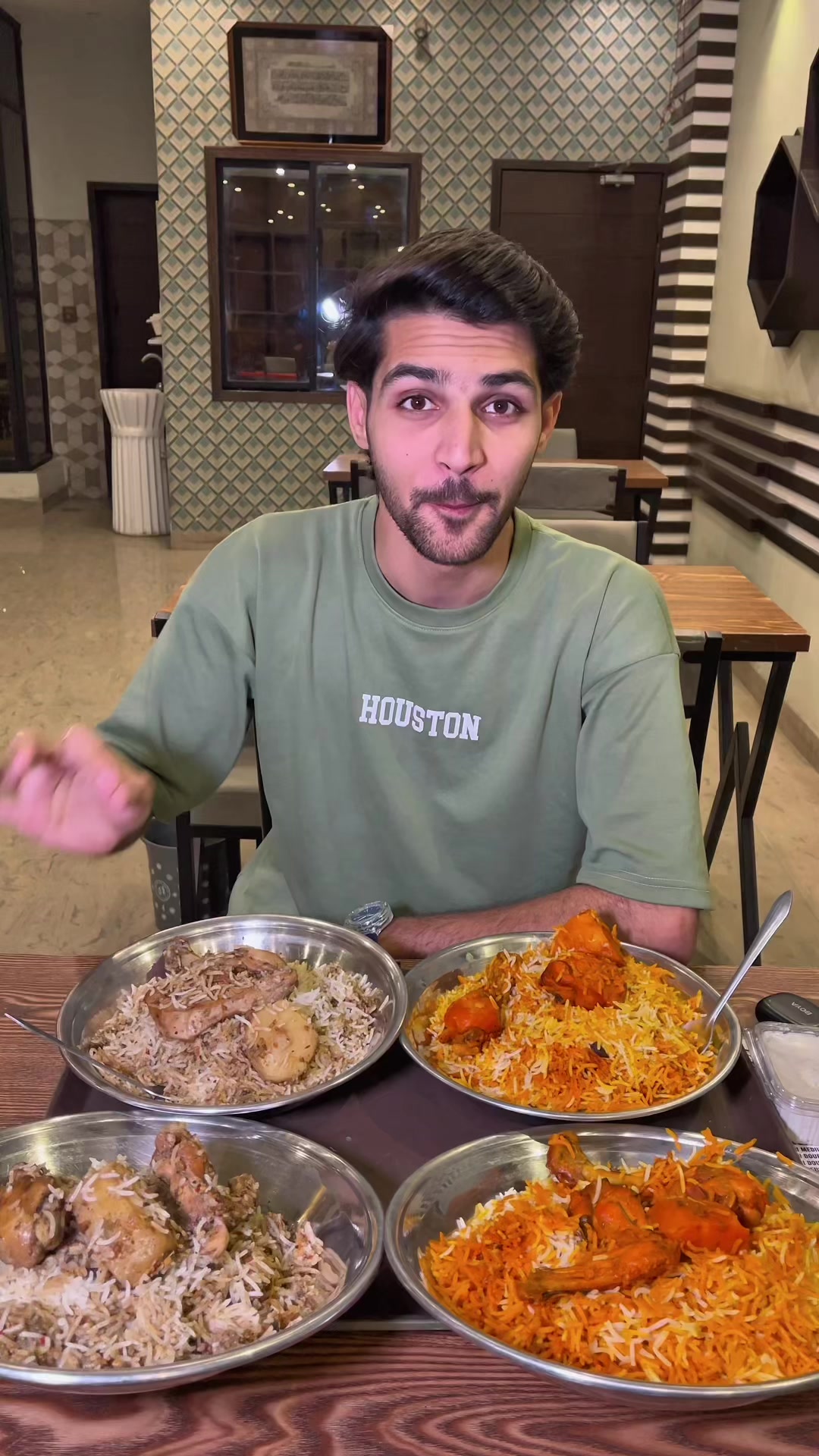 @Faizi Foodie