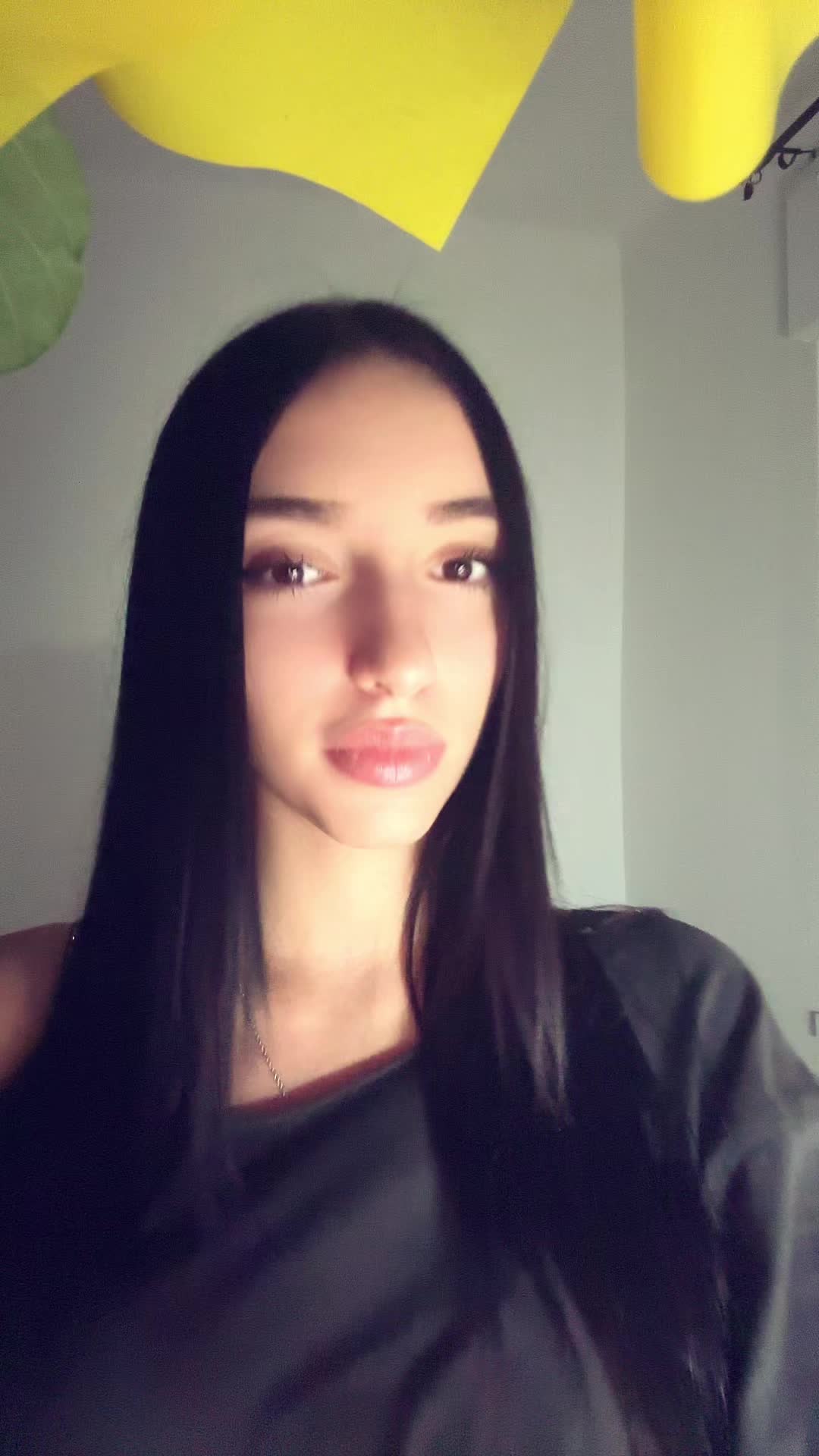 @nana𖣂