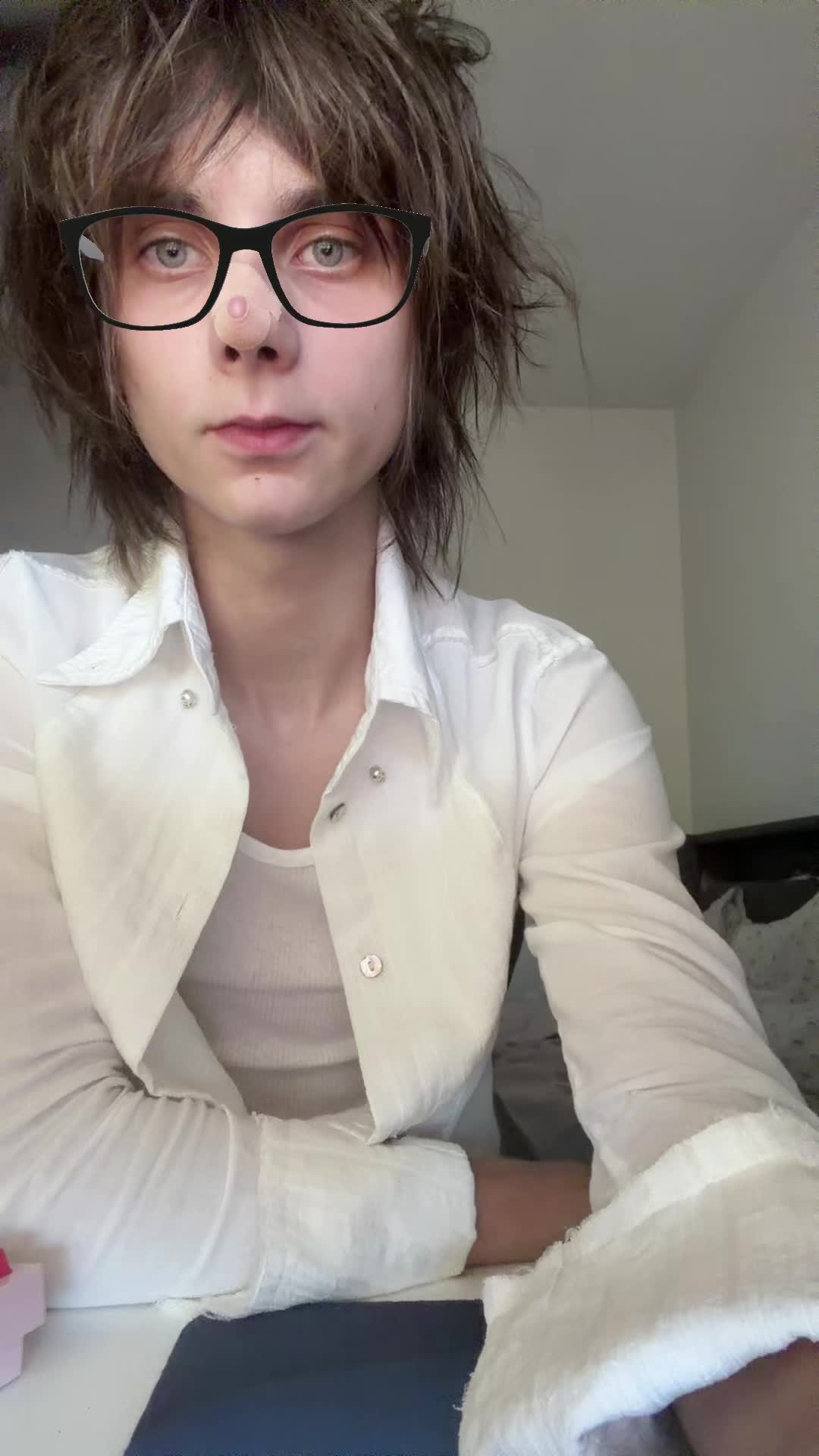 @hlor3i
