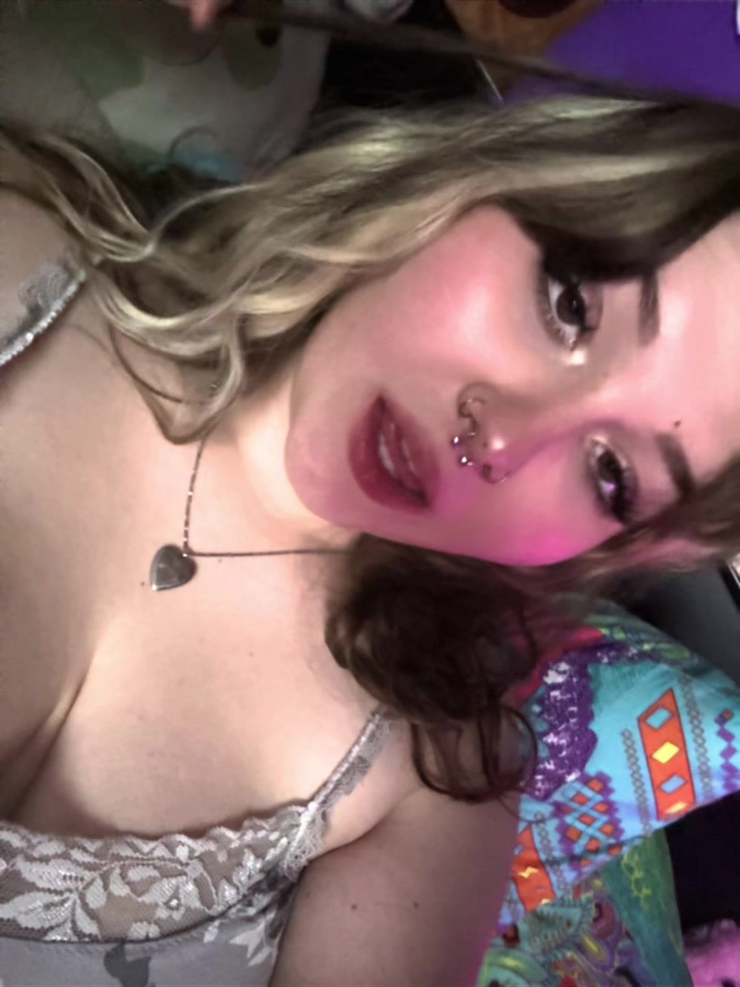 @꧁❤︎꧂