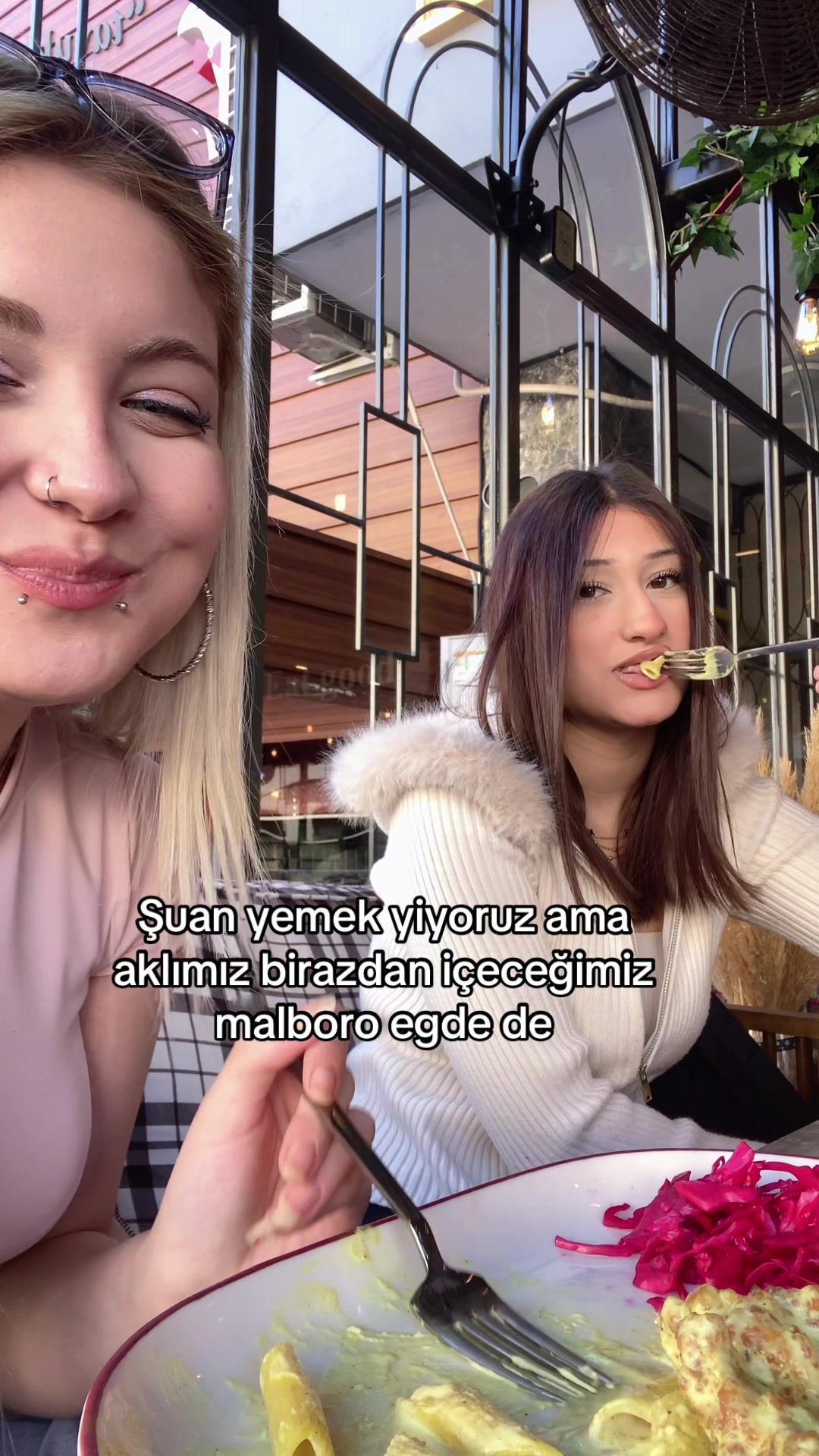 @Elaaaa
