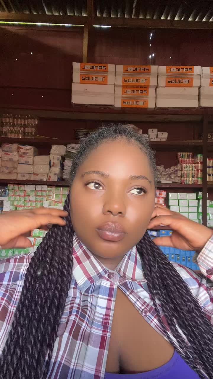 @Gloria Ntumba