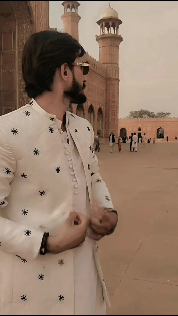 @𝑼𝒔𝑴𝒂𝑵 baig✨